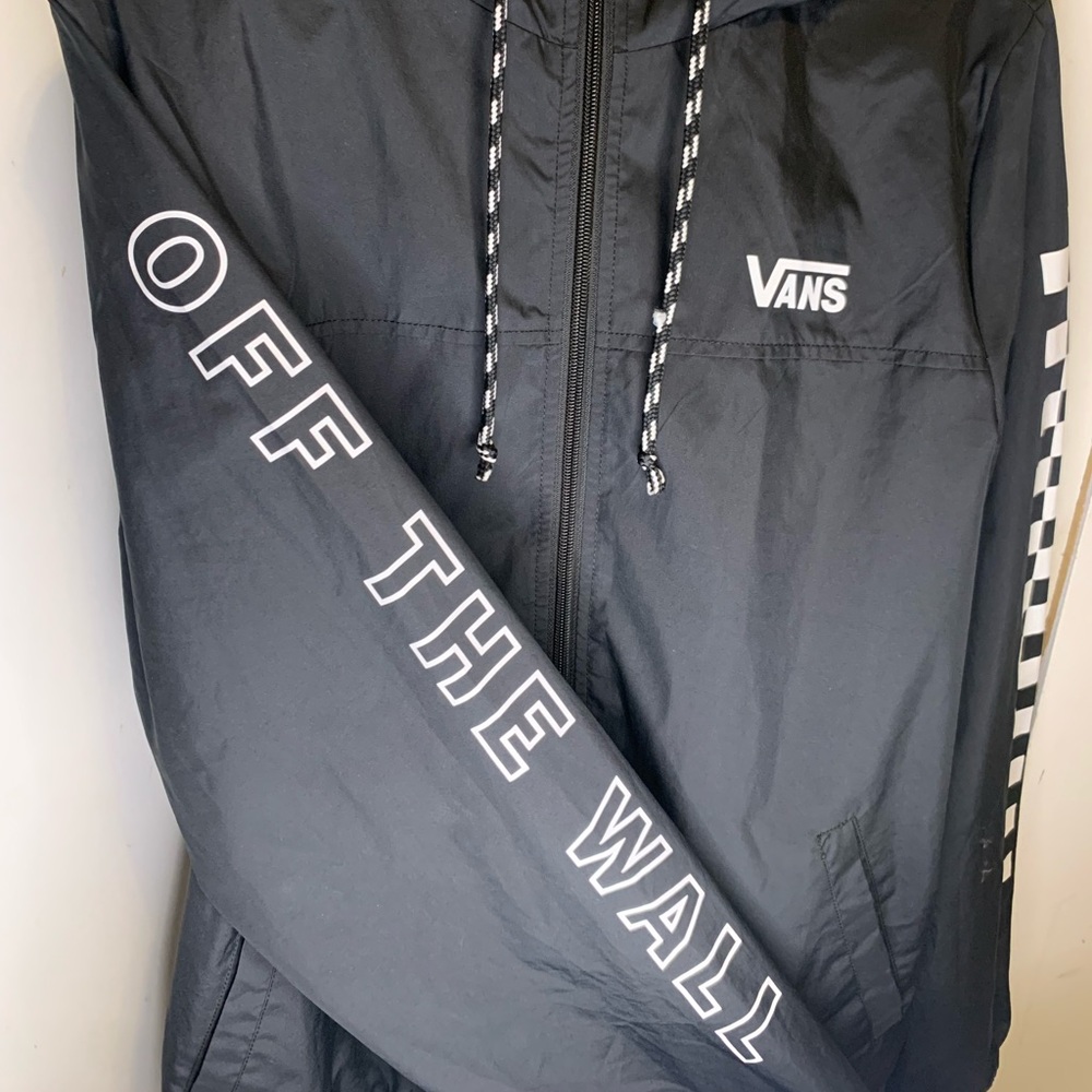Vans black hooded jacket. Size Large. Gently Used.